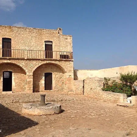 Anemole Traditional Cretan